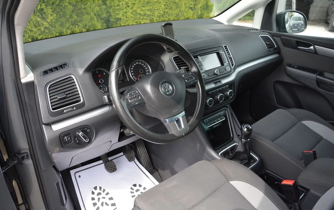 Volkswagen Sharan cena 54800 przebieg: 284000, rok produkcji 2014 z Czeladź małe 232